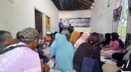 Kunjungan reses Anggota DPRD Kaltim Husin Djufrie di titik terakhir, RT III Kampung Pulau Derawan, diwarnai aspirasi warga terkait penguatan sektor ekonomi lokal. (Foto/Humas)
