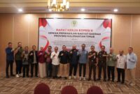 
Topik yang dibahas mencakup pengelolaan Terminal Peti Kemas Kariangau sebagai kawasan bisnis multipurpose, optimalisasi aset Pemprov, serta proyeksi bisnis PT BPD Kaltimtara tahun 2025–2026. (Foto/Humas)
