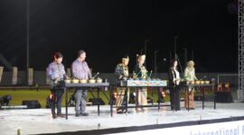 Gemerlap budaya dari berbagai belahan dunia mewarnai langit Stadion Gelora Kadrie Oening, Samarinda. (Foto/Hms)