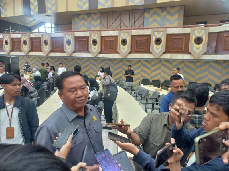 Wakil Ketua DPRD Kaltim Ekti Imanuel. (Foto/Diksiku)
