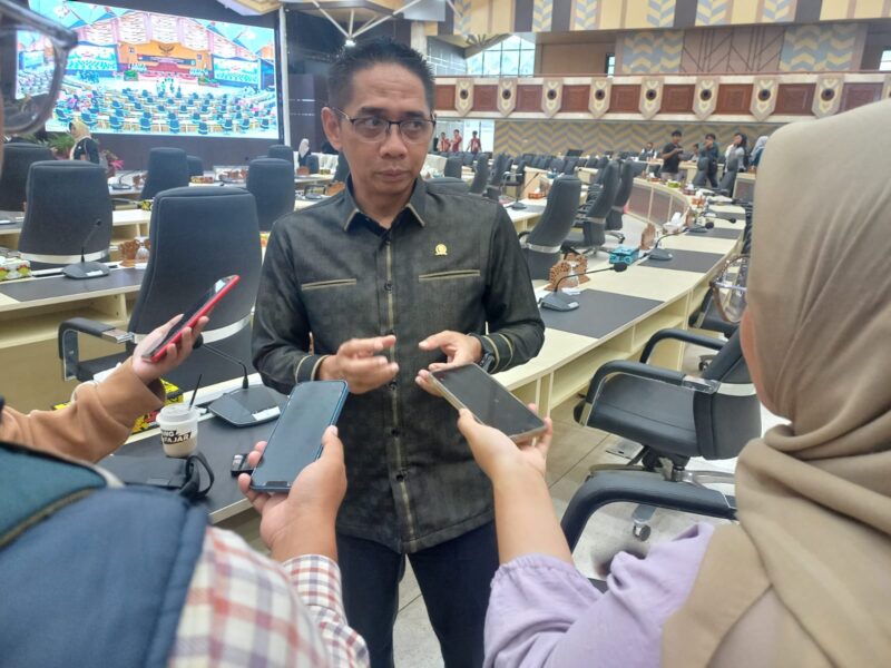 Anggota Komisi II DPRD Kaltim, Firnadi Ikhsan. (Foto/Diksiku)