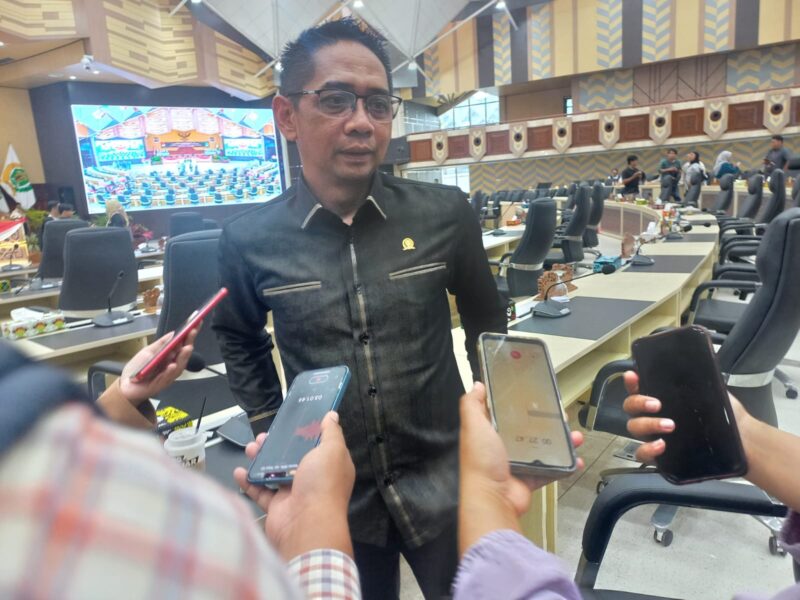 Anggota Komisi II DPRD Kaltim Firnadi Ikhsan. (Foto/Diksiku)