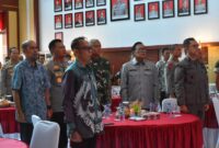 Anggota Komisi I DPRD Kaltim Yusuf Mustafa menghadiri GPM yang digelar serentak Polri bersama Perum Bulog. (Foto/Hms)