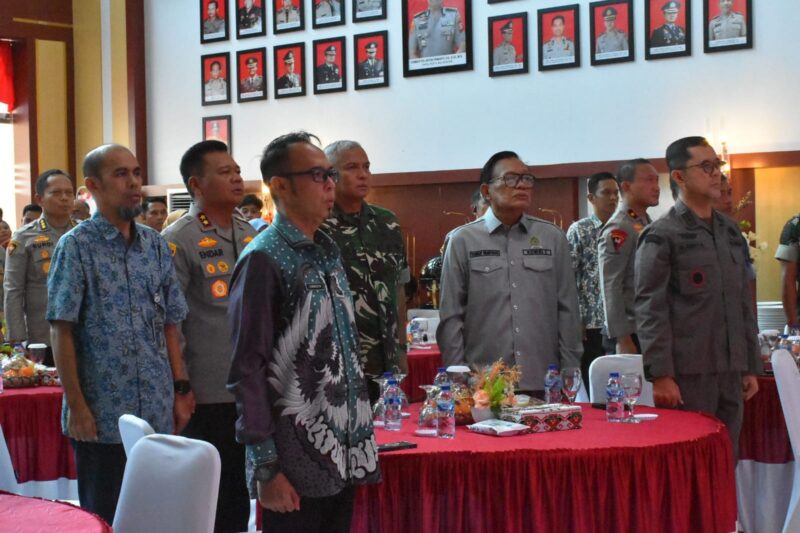 Anggota Komisi I DPRD Kaltim Yusuf Mustafa menghadiri GPM yang digelar serentak Polri bersama Perum Bulog. (Foto/Hms)