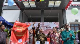 Anggota DPRD Kaltim, Muhammad Darlis Pattalongi, menegaskan komitmennya mendukung pengembangan pendidikan, khususnya di SMAN 17 Samarinda. (Foto/Hms)