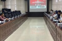 Komisi IV DPRD Kaltim menggelar rapat dengar pendapat (RDP) dengan Dinas Pemberdayaan Masyarakat dan Pemerintahan Desa (DPMPD) Kaltim. (Foto/Hms)