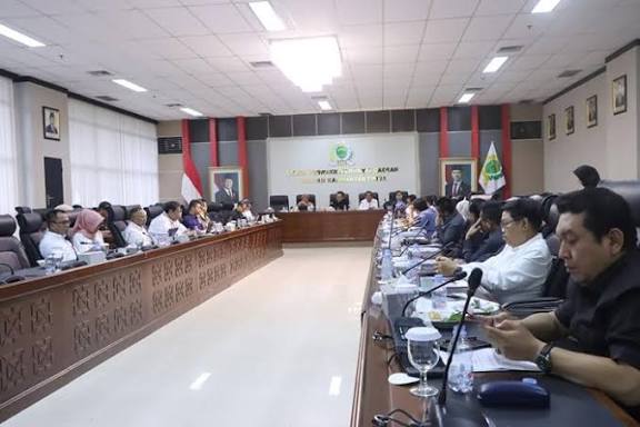 Banggar DPRD Kaltim Bedah APBD 2026, Dua Program Unggulan Disiapkan