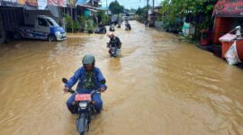 Banjir di sejumlah daerah setiap tahunnya mendapat tanggapan senator Kaltim. (Foto/DOK/Diksiku)