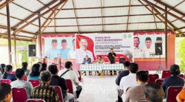 Wakil Ketua DPRD Kaltim, Ekti Imanuel, hadir membuka acara sekaligus memberi sambutan. (Foto/Hms)
