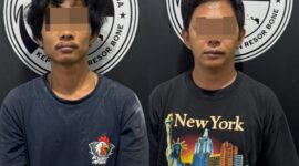 Dua terduga pengedar sabu yang diamankan Satresnarkoba Polres Bone,  Rabu (22/10). (ist)