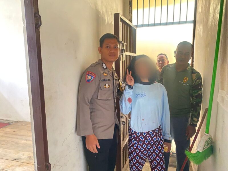 Terduga pelaku pembunuhan ibu kandung diamankan pihak kepolisian. (ist)