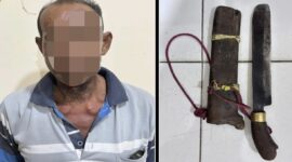 KT (60) pelaku penganiayaan terhadap tetangga sendiri akibat cekcok pembatas pagar. (int)