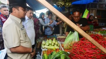Sidak Pasar Bersama Forkopimda, Gubernur Sulsel: Harga Sembako Relatif Terkendali