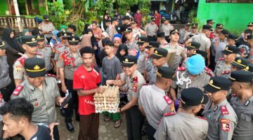 Bakti Sosial Siswa SIP Angkatan 55 Resimen DDP Polda Sulsel di Panti Asuhan An-Nashar Timor Timur