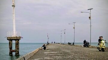 Pelabuhan Pattiro Bajo, Kecamatan Sibulue Kabupaten Bone, Sulawesi Selatan.