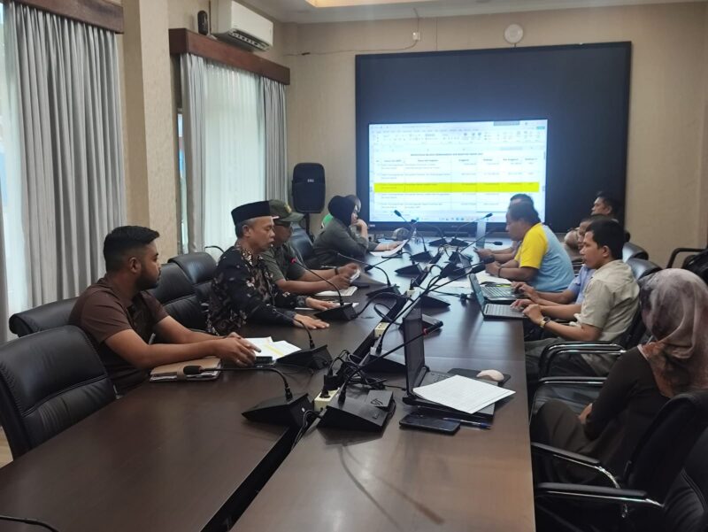 Pansus LKPJ raker dengan  Badan Penanggulangan Bencana Daerah (BPBD) di Kantor BPKAD, Minggu (10/5). (ist)