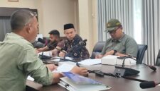 Rapat kerja Pansus LKPJ dengan Disdamkartan Bontang, Minggu (10/5). (ist)