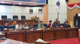 RDP Komisi A, B dan C DPRD Kota Bontang Terkait Ijin Usaha THM di Wilayah Kelurahan Berebas Pantai 