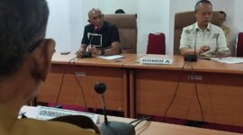 Komisi A DPRD Bontang bersama Pemda bahas persoalan jaminan kesehatan masyarakat yang dinonaktifkan pemerintah pusat dan kini menjadi beban daerah. (ist)