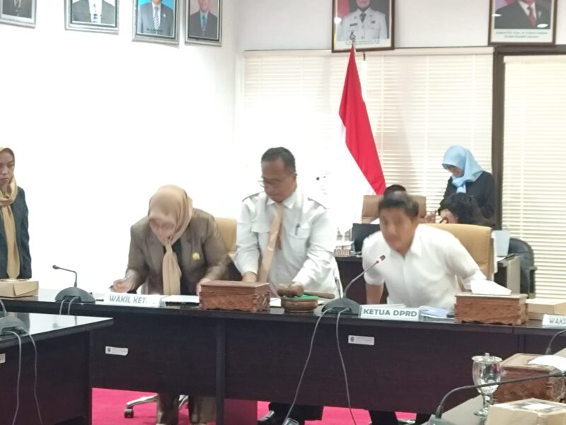 Rapat paripurna anggota DRRD Bontang, Rabu (13/5/2026). (ist)