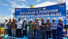 Bupati Bone bersama unsur Forkopimda menghadiri kegiatan morning coffee, peresmian sekaligus pengujian dermaga di Pelabuhan Bajoe,