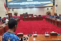 DPRD Kota Bontang menggelar rapat kerja dengan agenda pandangan umum fraksi-fraksi terhadap Raperda P2APBD Tahun Anggaran 2025, Rabu (17/6/2026).