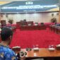 DPRD Kota Bontang menggelar rapat kerja dengan agenda pandangan umum fraksi-fraksi terhadap Raperda P2APBD Tahun Anggaran 2025, Rabu (17/6/2026).
