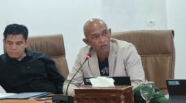 Anggota Komisi A DPRD Kota Bontang Muhammad Yusuf (kanan) dan Arfian Arsyad. (ist)
