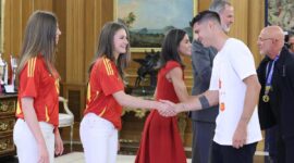 Putri Leonor Sambut Timnas Spanyol, Momen Bersama Gavi Tuai Perhatian Publik. (int)