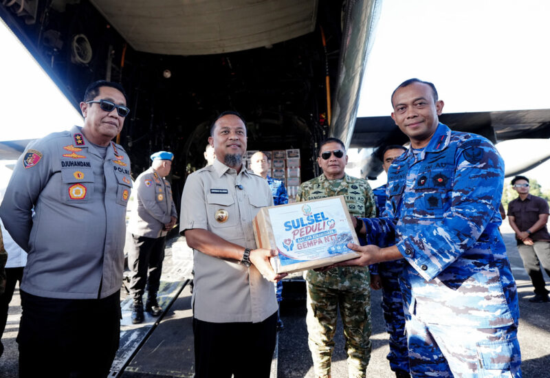 Gubernur Sulsel bersama Forkopimda Kirim Kurang Lebih 30 Ton Bantuan Kemanusiaan untuk Korban Gempa NTT. (ist)