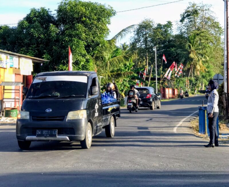 Perempatan Jalan Yos Sudarso–Andi Celleng Kelurahan Cellu Kecamatan Tanete Riattang Timur Kabupaten Bone Sulawesi Selatan 