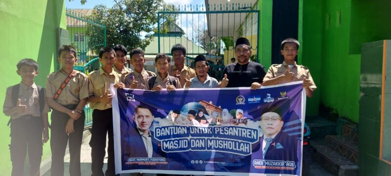 Pengasuh Ponpes Al Amir Fil Jannah Apresiasi Perhatian Andi Muzakkir Aqil terhadap Pesantren. (ist)