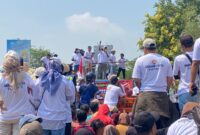 Ribuan peternak ayam di Kendal gelar aksi. (Diksiku/Rizal)