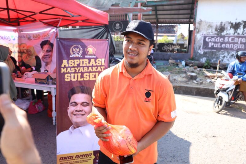 Warga Sulsel Berburu Sembako Murah. (ist)