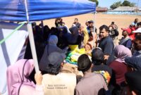 Anggota DPR RI Andi Amar Ma'ruf Sulaiman meninjau langsung Pasar Pangan Murah, Minggu (16/8/2026). (ist)