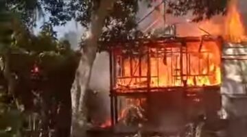 Kebakaran melanda empat unit rumah di Dusun III Padaelo, Desa Latekko, Kecamatan Awangpone, Kabupaten Bone, Sulawesi Selatan, Kamis (20/8/2026) sore.