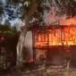 Kebakaran melanda empat unit rumah di Dusun III Padaelo, Desa Latekko, Kecamatan Awangpone, Kabupaten Bone, Sulawesi Selatan, Kamis (20/8/2026) sore.