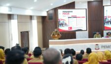 Wali Kota Makassar Munafri Sentil Camat-Lurah. (int)