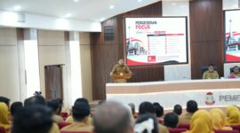 Wali Kota Makassar Munafri Sentil Camat-Lurah. (int)