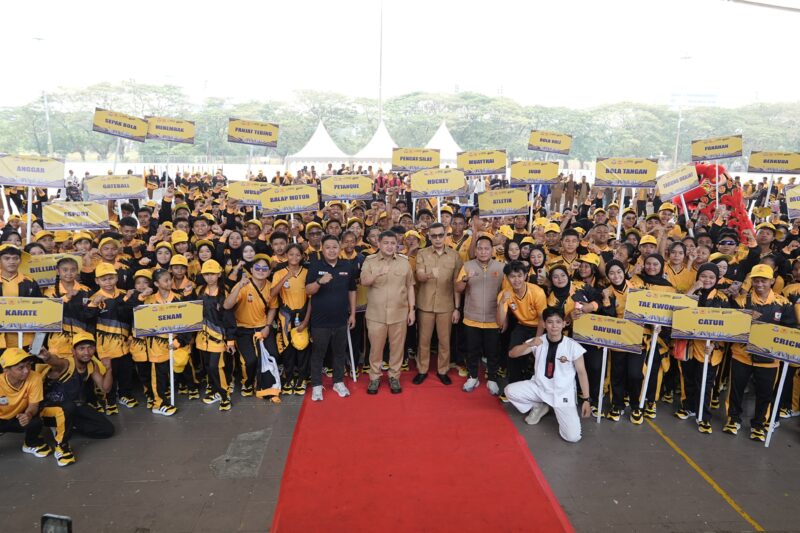 Wali Kota Makassar Munafri Arifuddin Melepas Kontingen Makassar ke Porprov 2026. (ist)