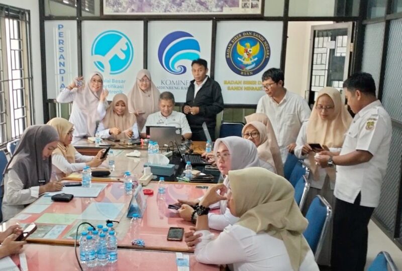 Urus Persuratan Lebih Praktis, ASN Setda Sidrap Mulai Gunakan TTE. (ist)
