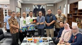Judul rekomendasi:
Pemkab Sidrap Jajaki Kerja Sama Telkomsel, Digitalisasi Pendidikan hingga Pertanian Jadi Bidikan. (ist)