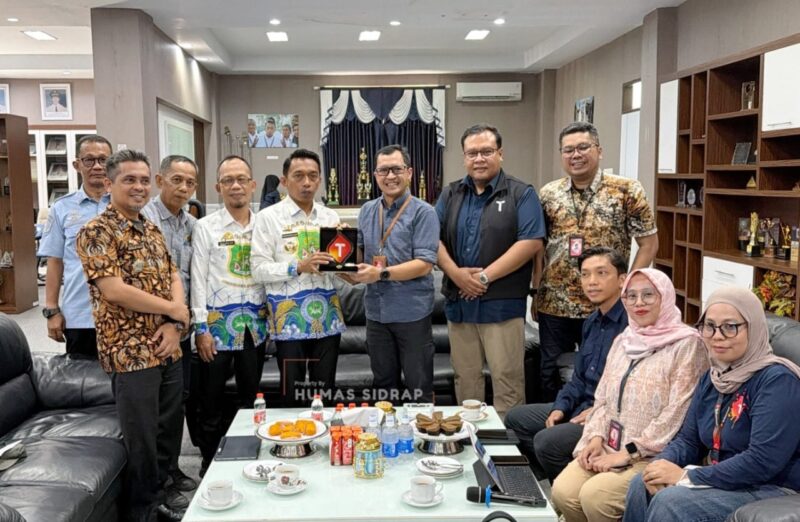 Judul rekomendasi:
Pemkab Sidrap Jajaki Kerja Sama Telkomsel, Digitalisasi Pendidikan hingga Pertanian Jadi Bidikan. (ist)