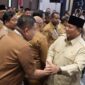 Wali Kota Makassar Munafri Arifuddin bersalaman dengan Presiden Prabowo Subianto. (ist_