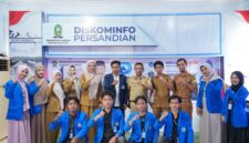 Diskominfo Sinjai Lepas Peserta Magang SMKN 2 dan UIAD. (ist)