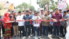 Buoati Bone Andi Asman Sulaiman resmikan Jalan Camming–Bune–Talumae. (ist)