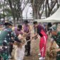 Wabup Bone Andi Akmal Pasluddin pimpin gerakan bersih-bersih di lingkungan GOR Lapatau, Selasa (13/10). (ist)