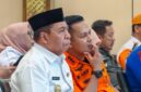 Kepala Kantor Pencarian dan Pertolongan Makassar Muhammad Arif Anwar dan Wakil Bupati Kepulauan Selayar Muhtar. (ist)