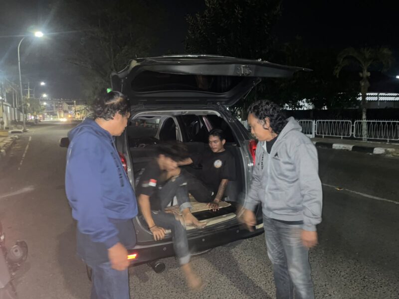 Dua pemuda diamankan polisi karena terlibat aksi tawuran. (int)