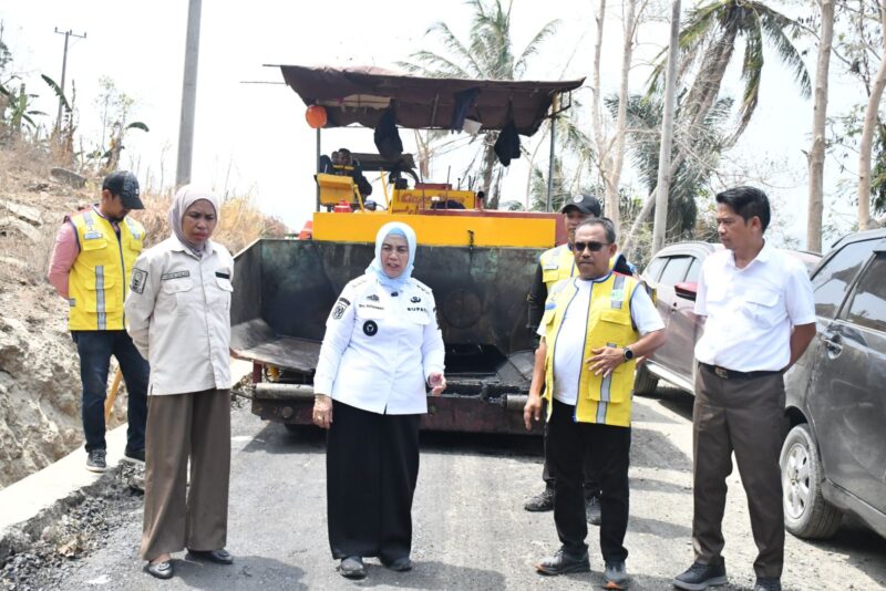 Judul rekomendasi:
Jalan Lita–Manimpahoi Sinjai Capai 70 Persen, Akses Petani Segera Membaik. (ist)